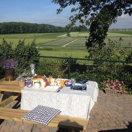 B&B Op de Brabantse Wal Halsteren Exterior foto